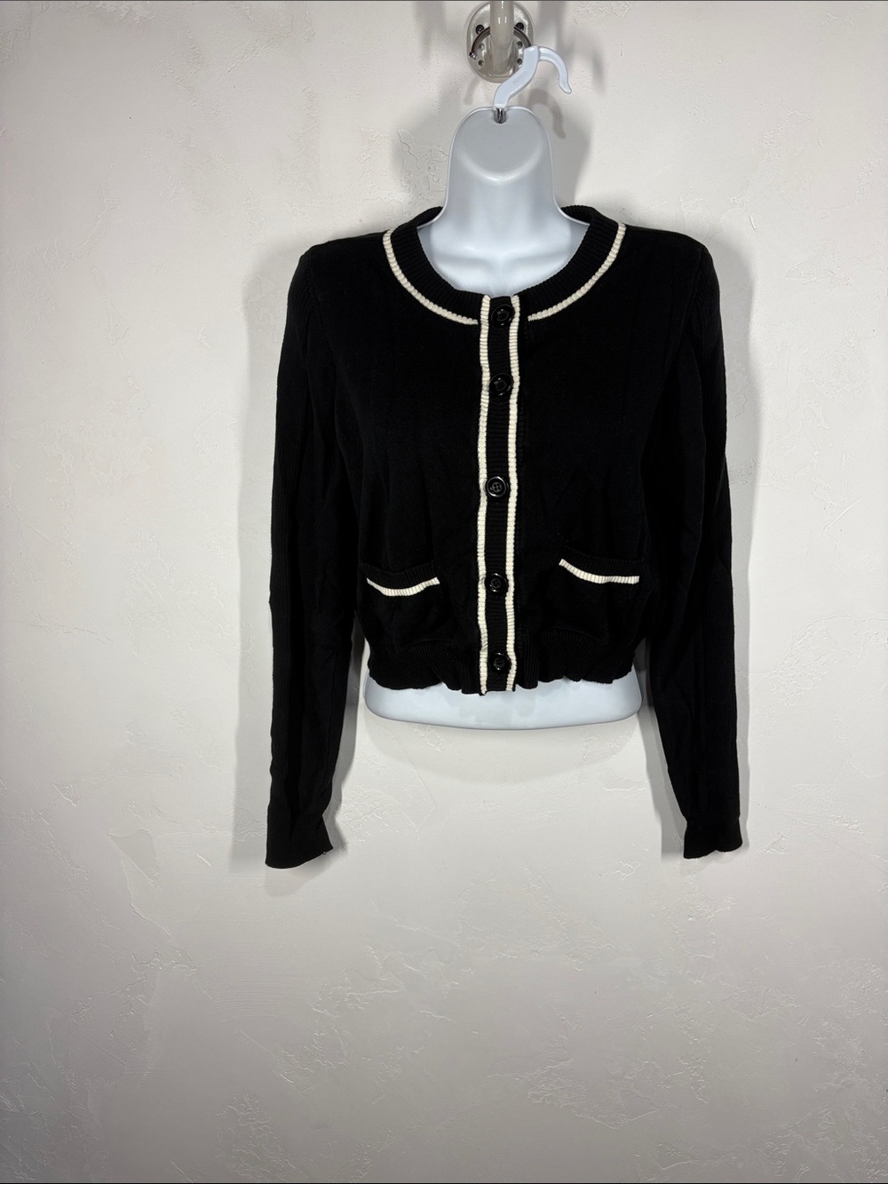 Forever 21 Black Cropped Cardigan with Contrast Trim - size large